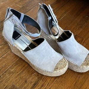 Dolce vita wedges